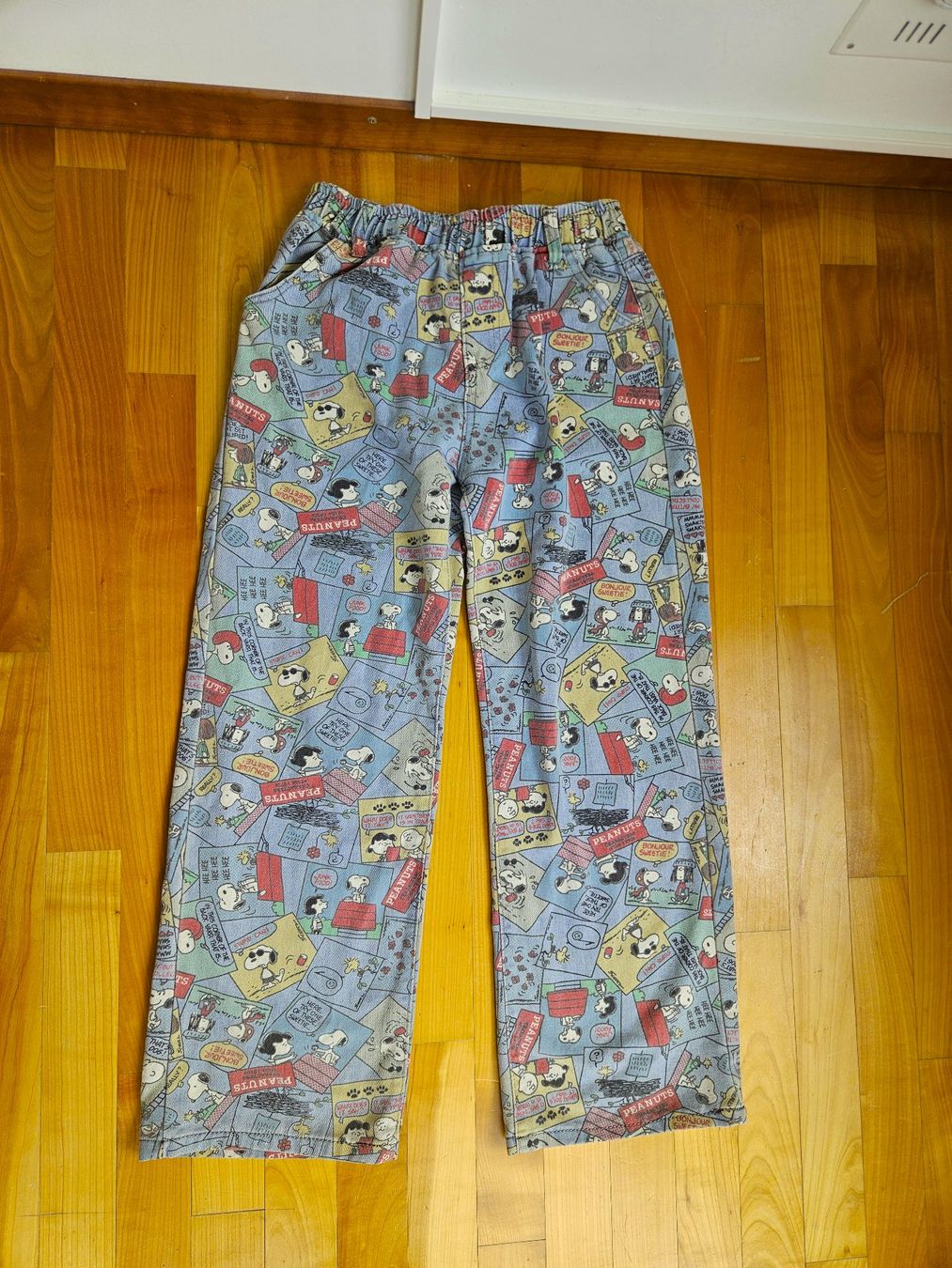Jeans: Snoopy Jeans S – Usato da Langnau am Albis venduto da ell_l5vw
