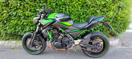 Motorrad Kawasaki z650 Baujahr 2022