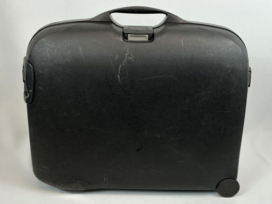 Samsonite Reisekoffer: SAMSONITE Hartschalen Roll - Koffer – Gebraucht aus Richterswil von Restwert_Richterswil