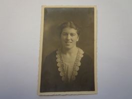 Antike Postkarte Ansichtskarte "Frau" 1927