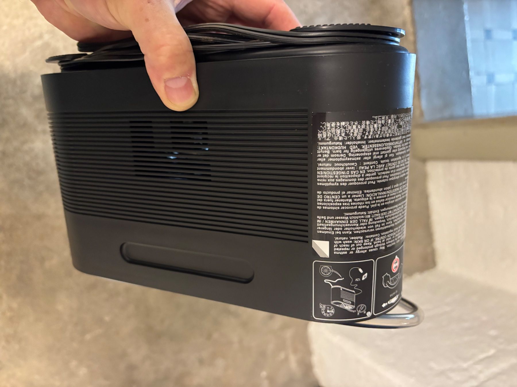 Kompressoren: Tesla Tire Repair Kit Compressor, Used Condition – Gebraucht aus Küsnacht ZH von totomobil 1