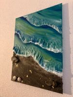 selbst gemaltes Meerbild mit echten Muscheln