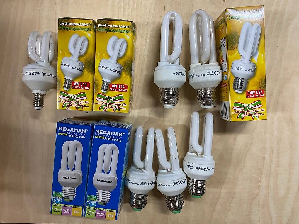 Lampade: Energiesparlampen neu, 11 Stk. – Nuovo (secondo la descrizione) da Basel venduto da Kardiani