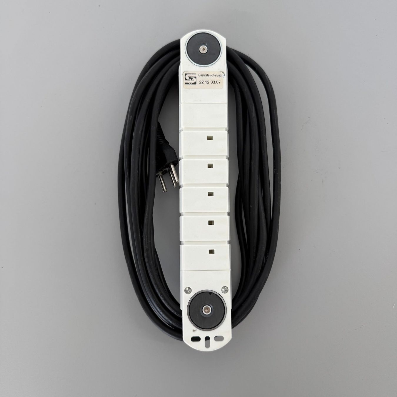 Spine: Steffen Steba Variabl Mehrfachstecker Weiss - Magnetisch - 6 – Usato da Schönenwerd venduto da mcofficeshop 3