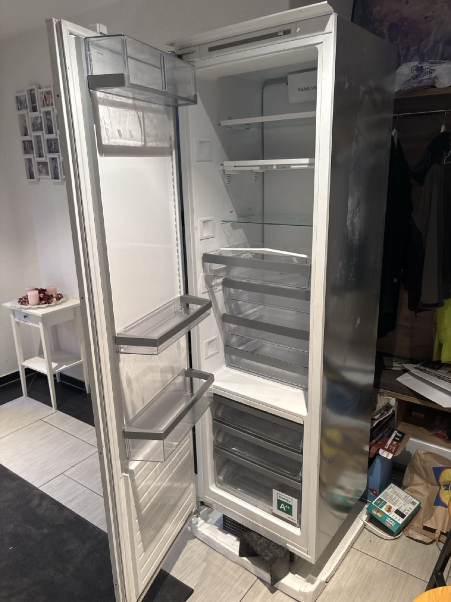 Siemens Kühlschrank: Einbaukühlschrank – Defekt aus Othmarsingen von schoggibaerli 1