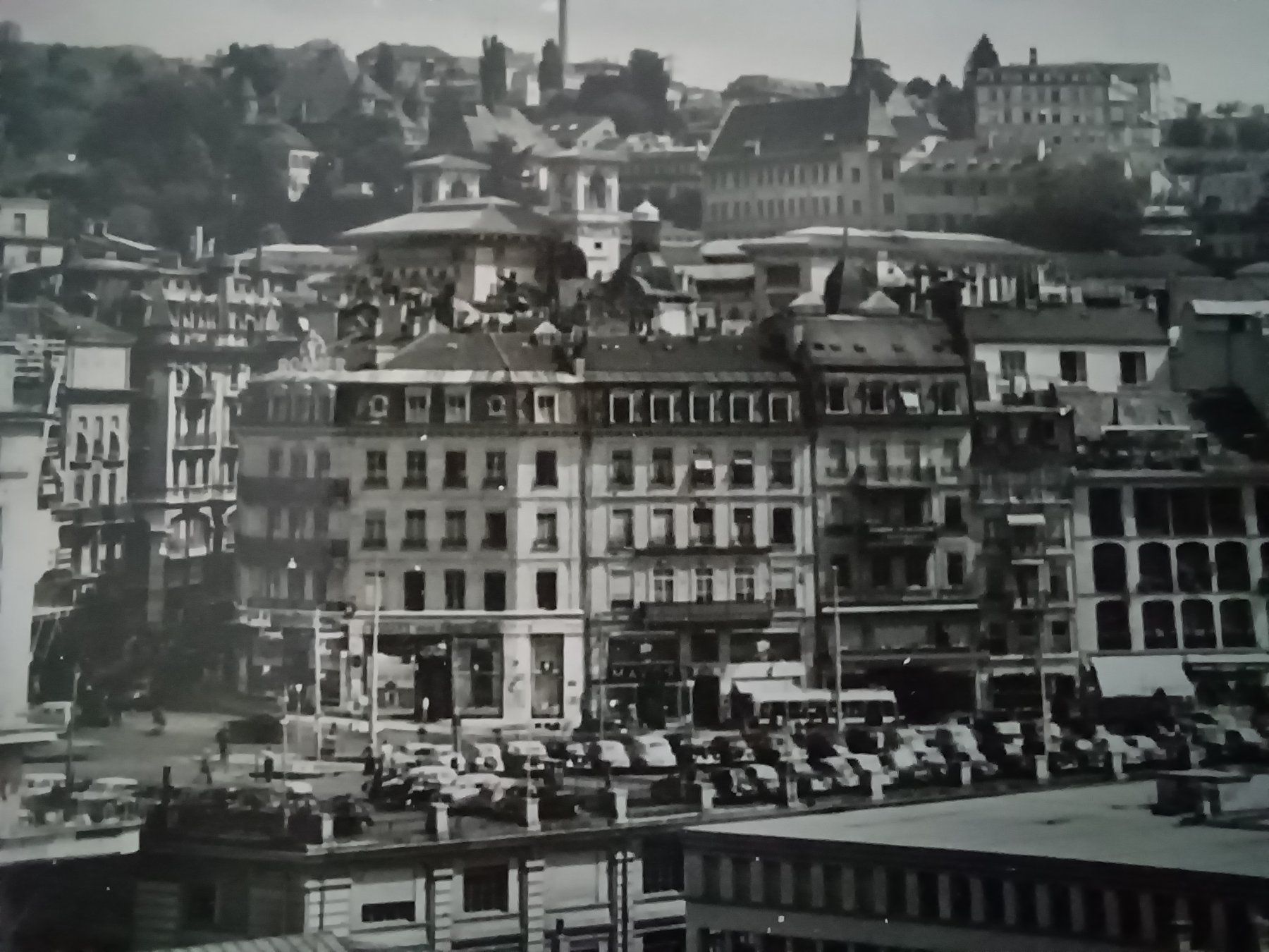Cartoline postali: VD, Lausanne, La Tour Métropole, Oldtimer – Usato da Aarau Rohr venduto da mgvw 1