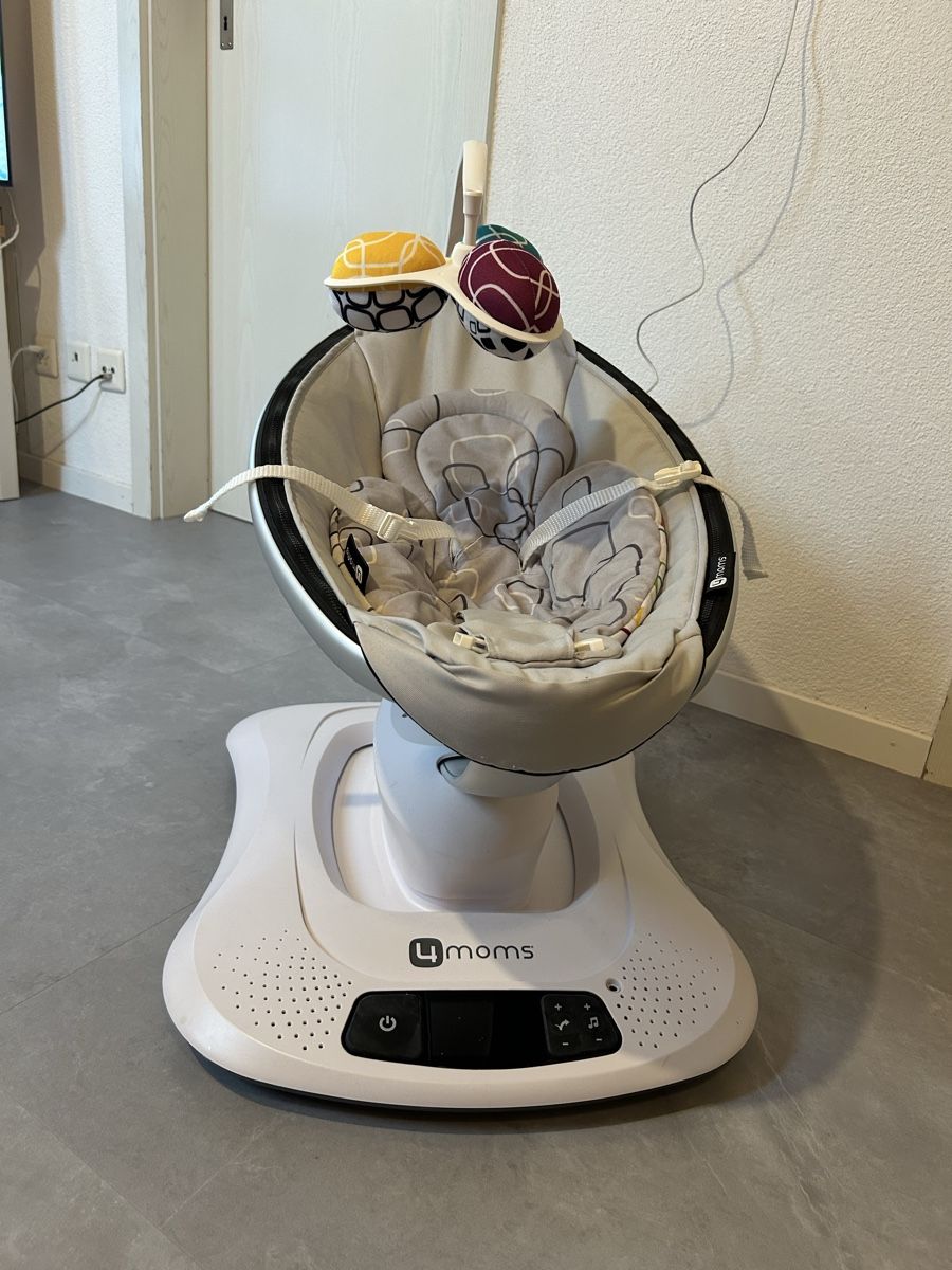 4moms Sdraiette & Sdraiette a dondolo: mamaRoo Babywippe – Usato da Hagenbuch ZH venduto da Rayliz17