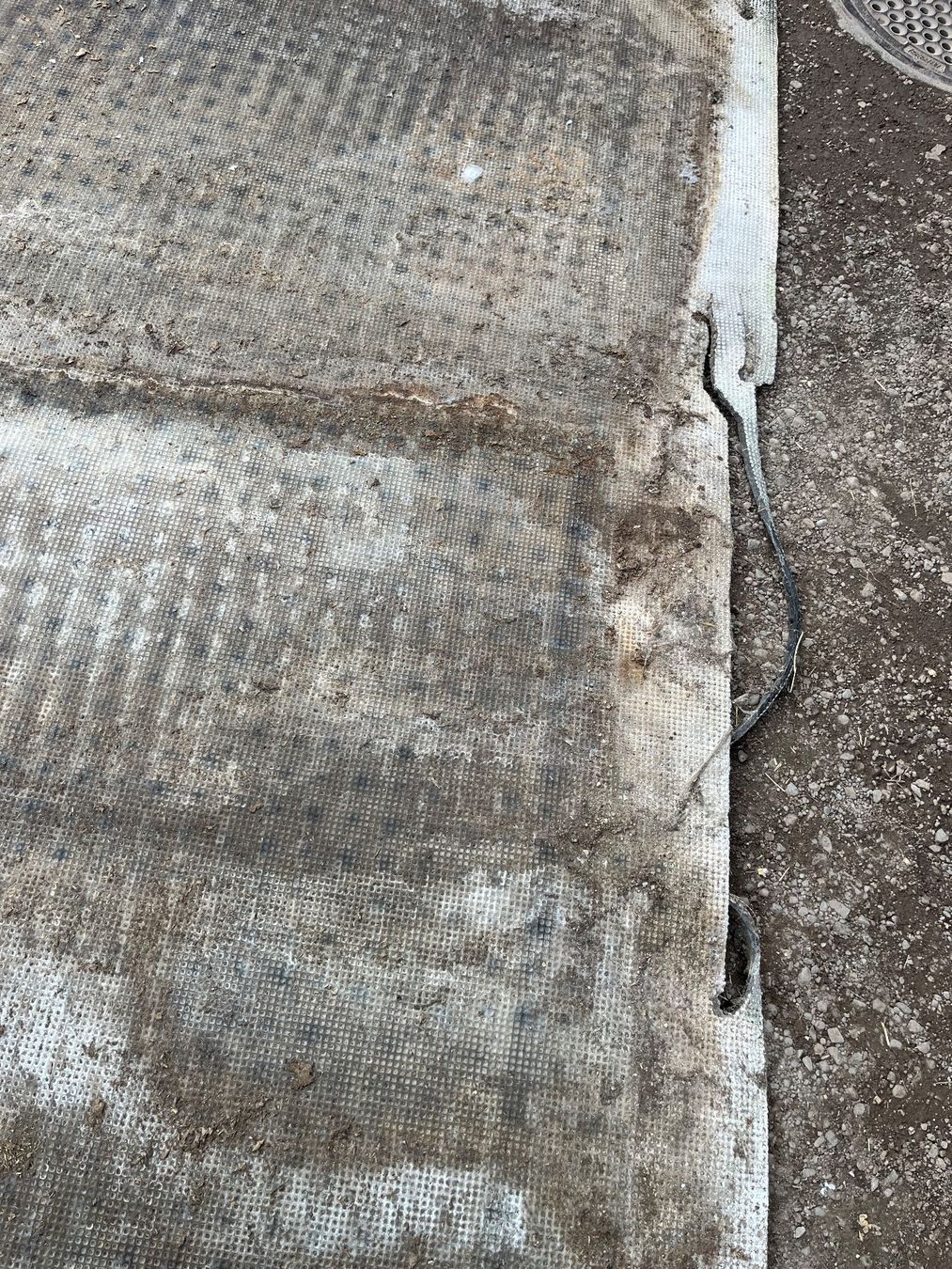 Tappetini fitness: Gummimatte für Stallung oder Tiere – Usato da Egnach venduto da danba01 3
