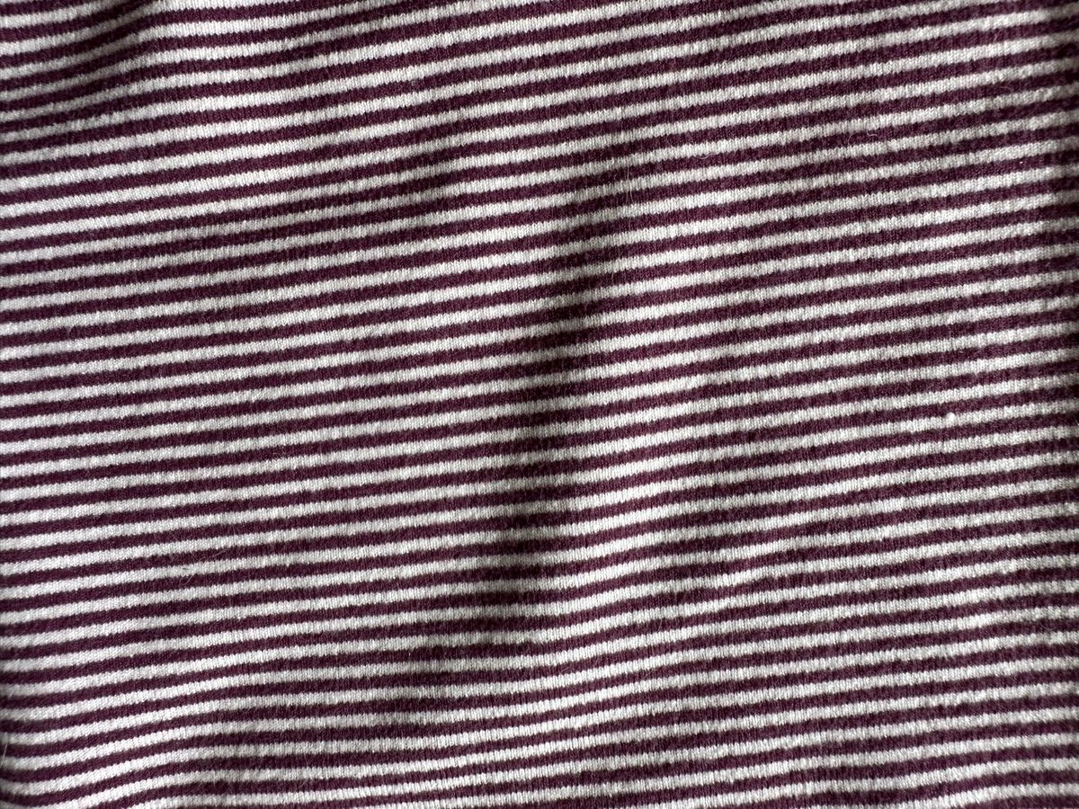 Lululemon Foulards & écharpes: lululemon vinyasa scarf - red and pink stripe – Neuf (Voir description) à bözberg par amy_7wz8 3