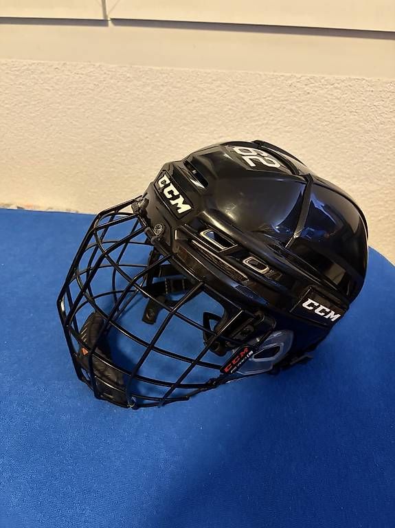 Ccm Caschi: Eishoxkeyhelm CCM grösse L – Usato da Wohlenschwil venduto da michi9999
