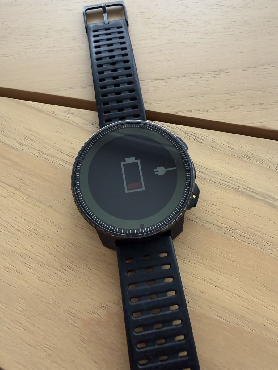 Suunto Smartwatch: Vertical Titanium Solar von Suunto – Gebraucht aus Laufen von Dodoste 1