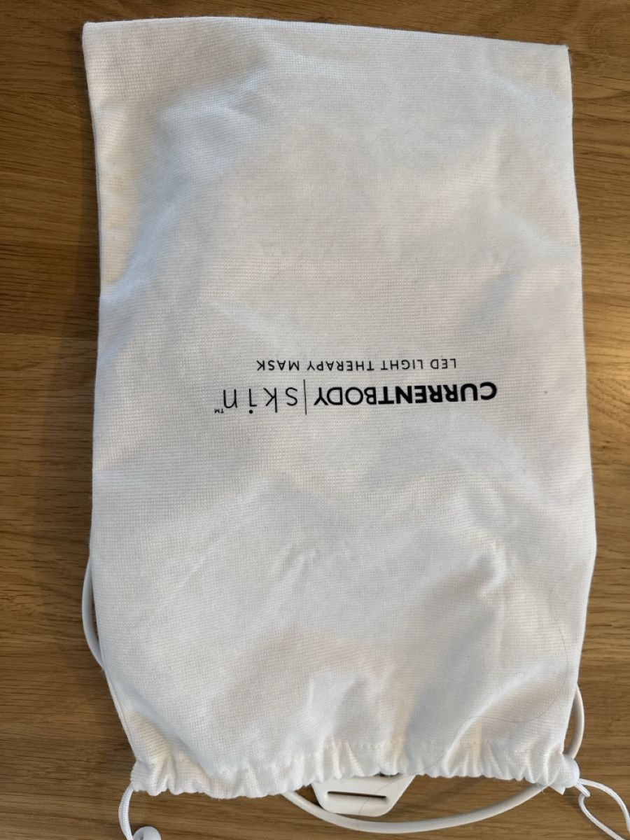 Cura del viso: Current Body LED Mask (Model 1) – Usato da Zürich venduto da bremetobias 3