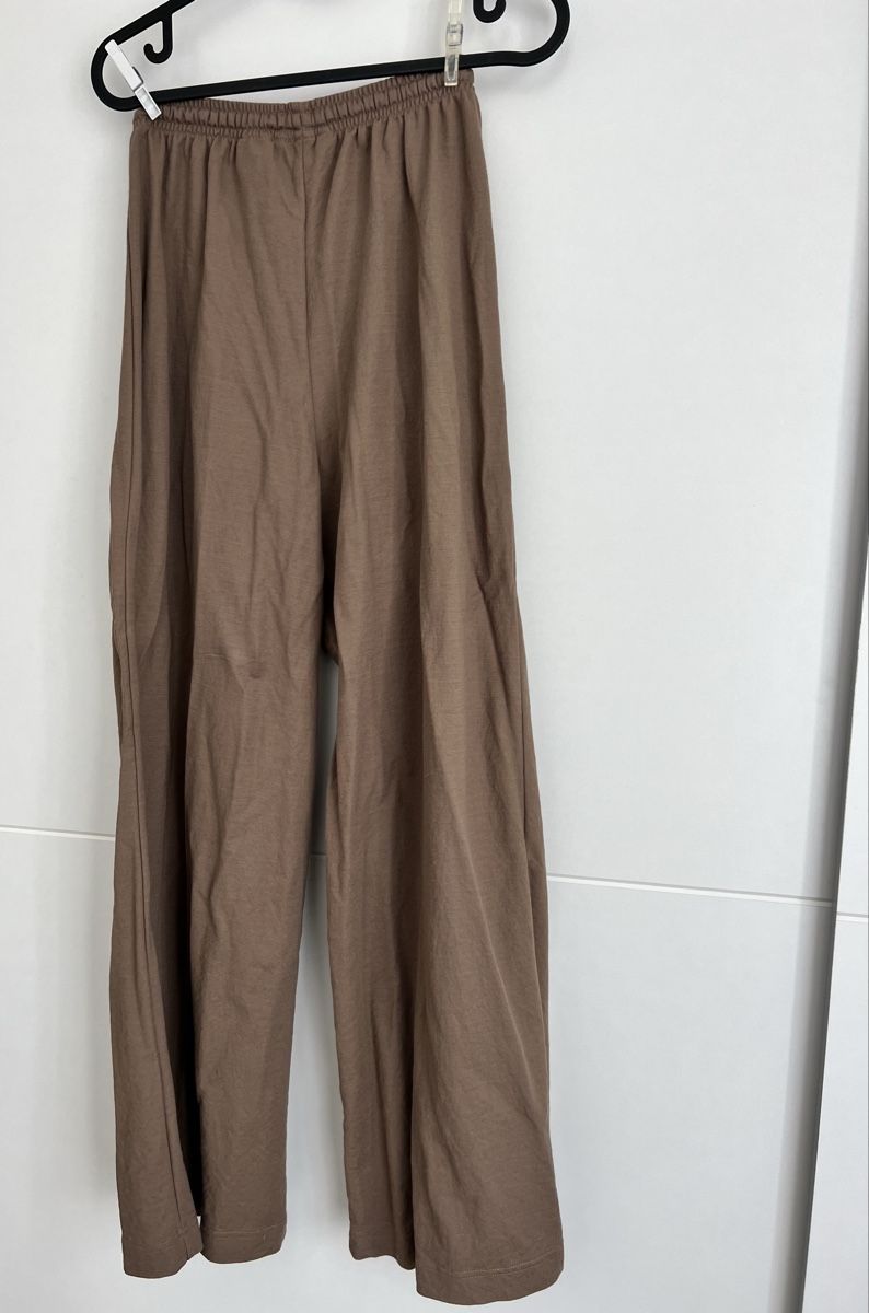H&M Pantaloni: Braune, lockere Stoffhose H&M – Usato da Gachnang venduto da todressgolden 5