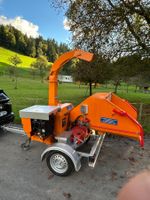 Vermietung Häcksler Holzhacker Anhänger Buschholzhacker