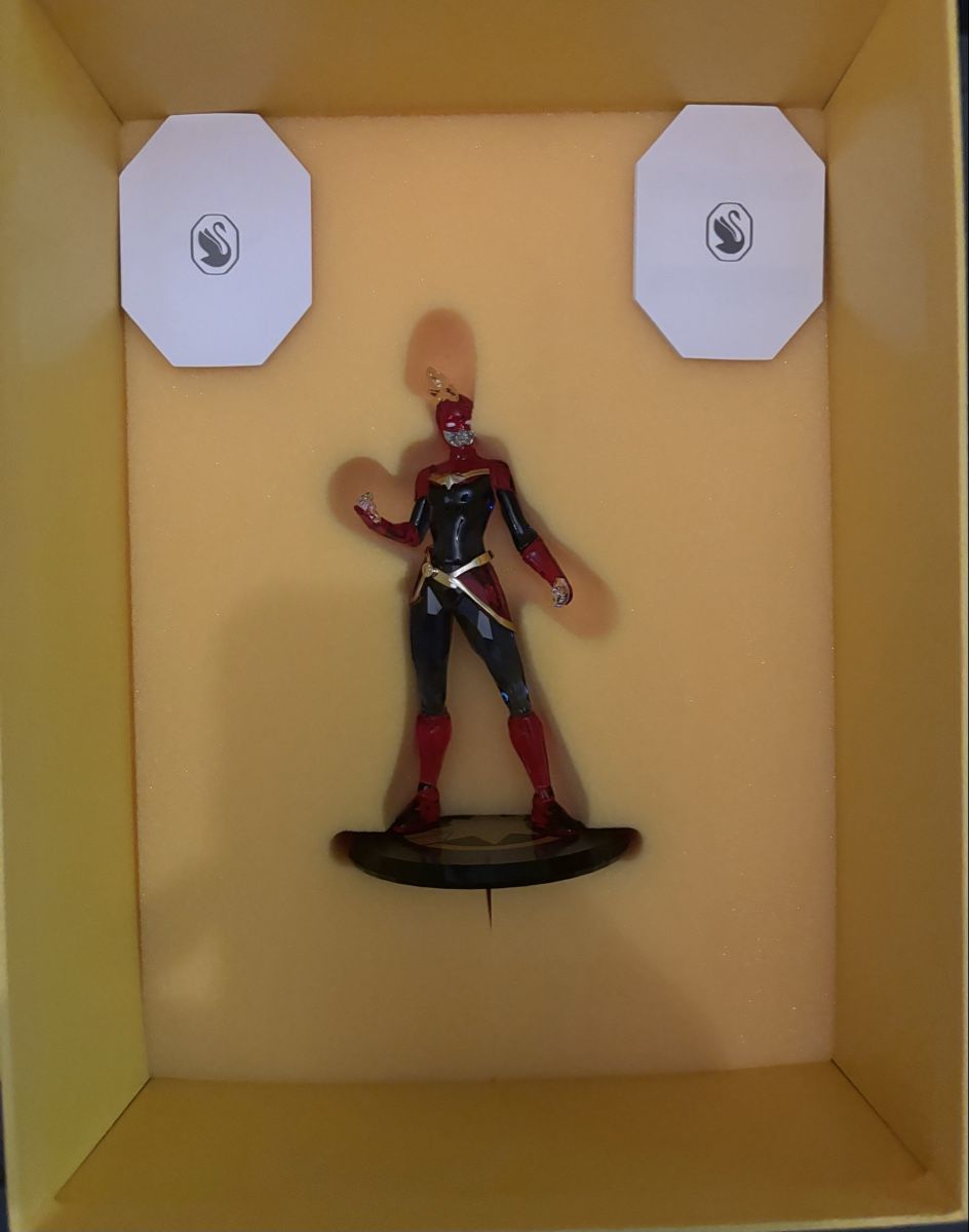 Swarovski Statuette: Marvel Captain Marvel Figurine Swarovski – Nuovo (secondo la descrizione) da Birsfelden venduto da dor_mzl9 1