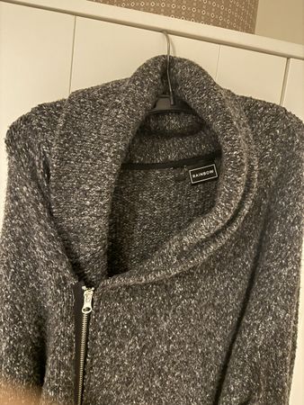 Strickjacke von Rainbow – Grösse L – mit Reissverschluss