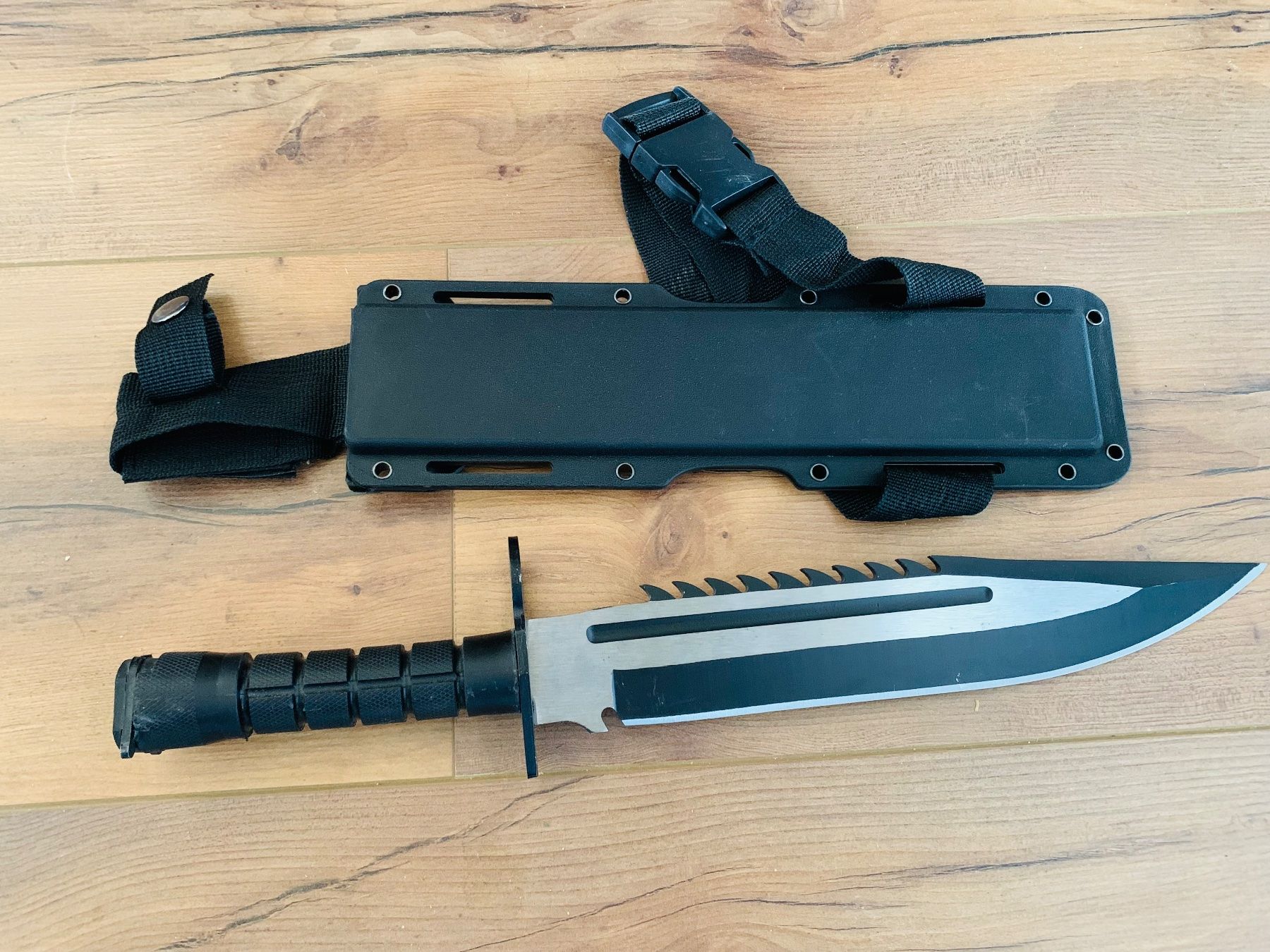 Accessori: Tactical Messer Appuntato 43cm NEU – Nuovo e nell'imballaggio originale da Bergdietikon venduto da shopAgent 3