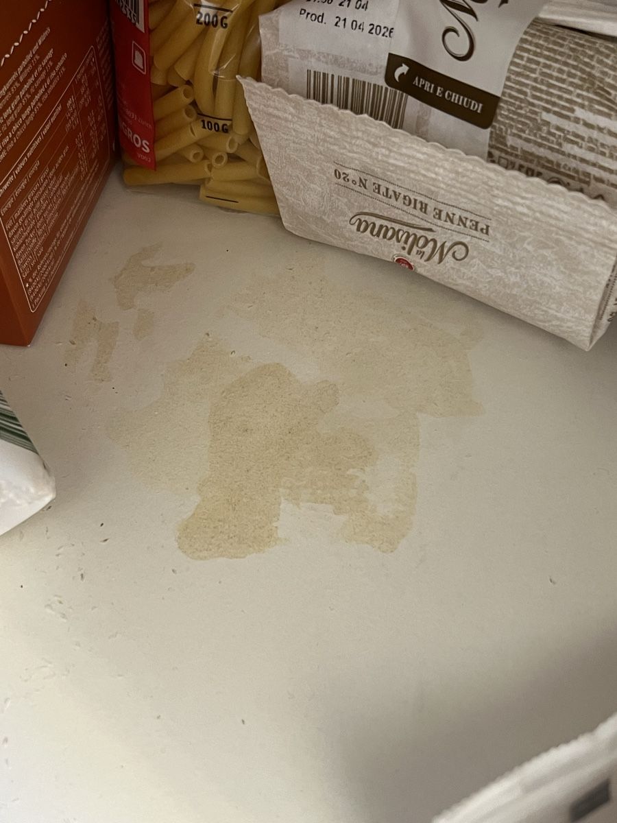 Ikea Armadi: Super praktisches und schmales Möbel – Usato da Winterthur venduto da kev_c9n7 4