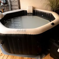 Jacuzzi gonflable 4-6 places, détente garantie cet été!
