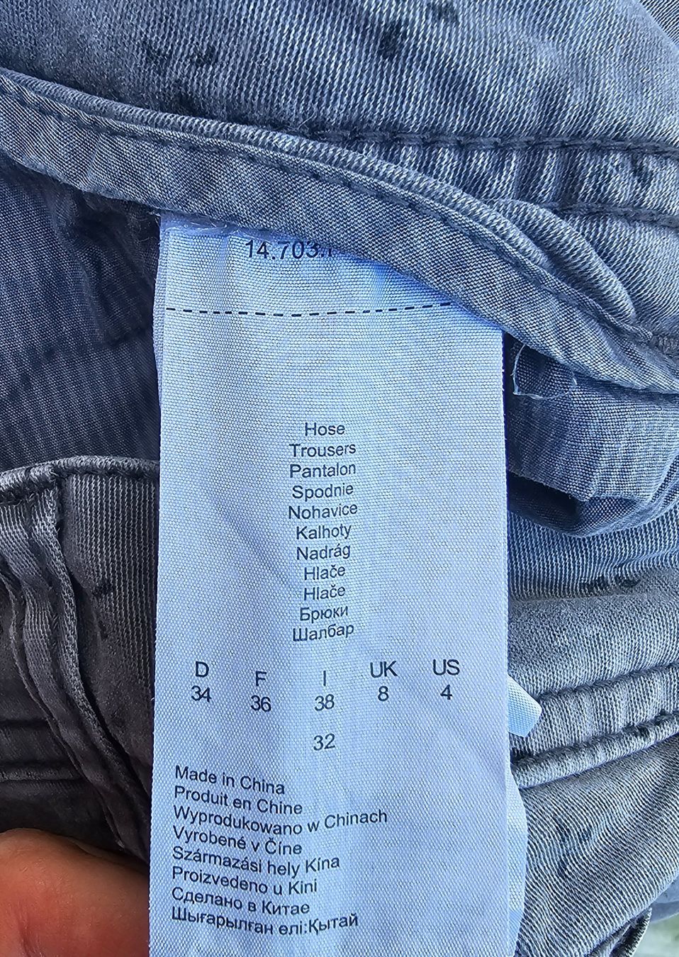 S.Oliver Jeans: S.Oliver coole Jeans Gr. 34 grau gemustert - SMART CHINO – Usato da Füllinsdorf venduto da Sunnebliemli7 3
