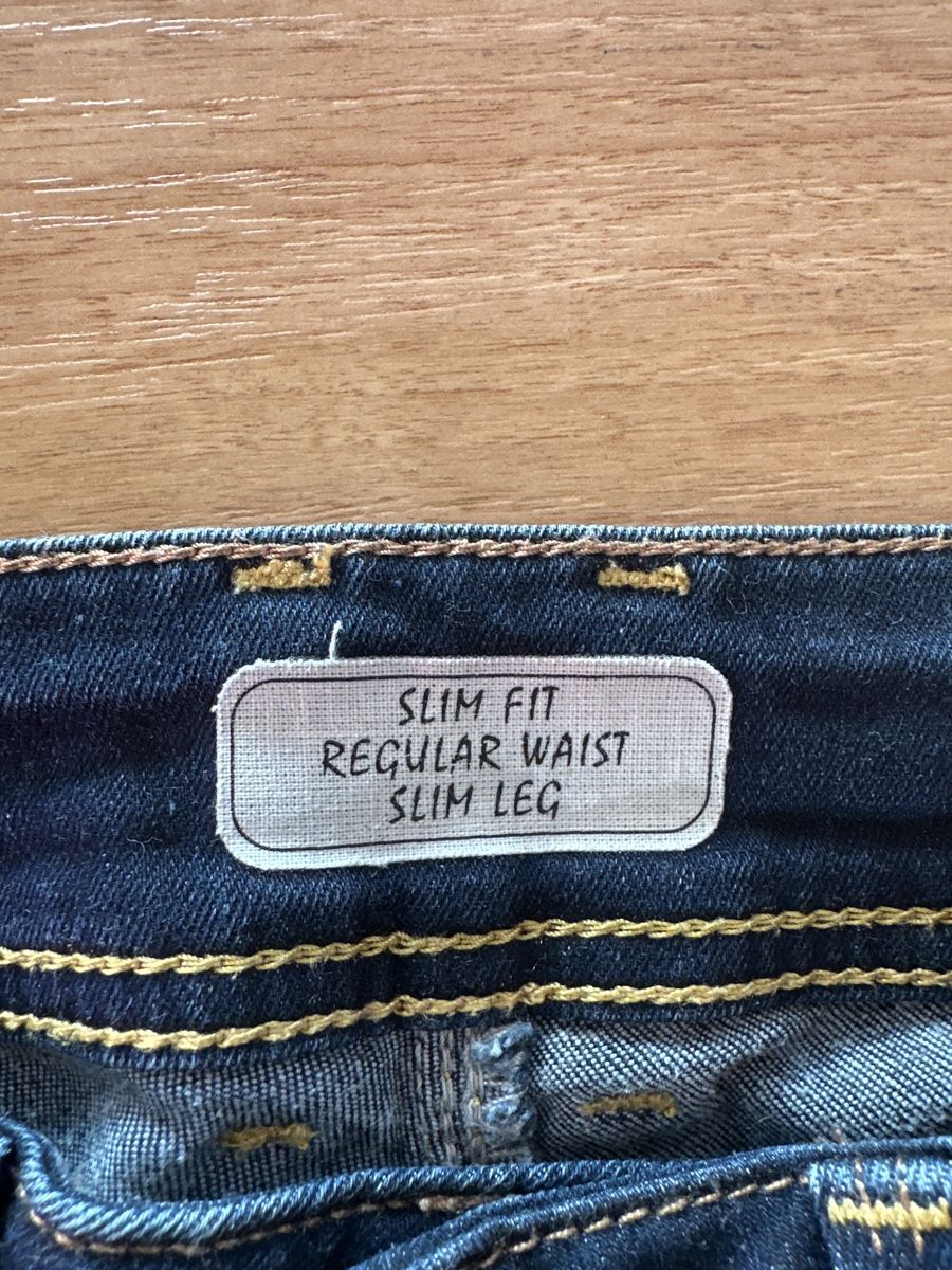 Pepe Jeans Jeans: Pepe Jeans Slim Fit Einf. Bundweite 31 cm – Usato da St. Gallen venduto da mai_2lcj 1