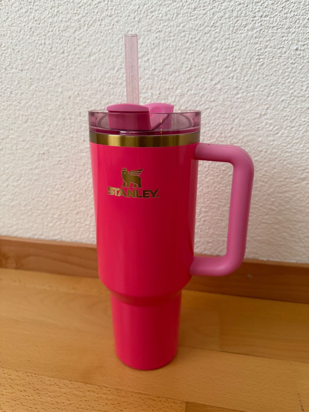 Contenitori & Simili: Pinker Stanley Trinkbecher mit Strohhalm – Usato da Reinach AG venduto da Majo.K