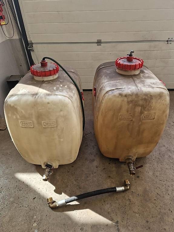 Riscaldamento: 2x300liter Tank – Usato da Bülach venduto da Astra780 1