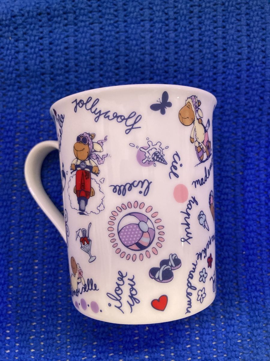 Nici Tassen: Nici Tasse mit süssem Design – Neu (gemäss Beschreibung) aus Hettlingen von Queen-Of-Old-Things