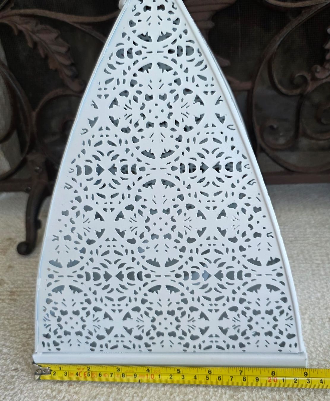 Lanterne: Laterne Weiss Pyramidenform, Metall  – Usato da Rheinsulz venduto da Dred 1