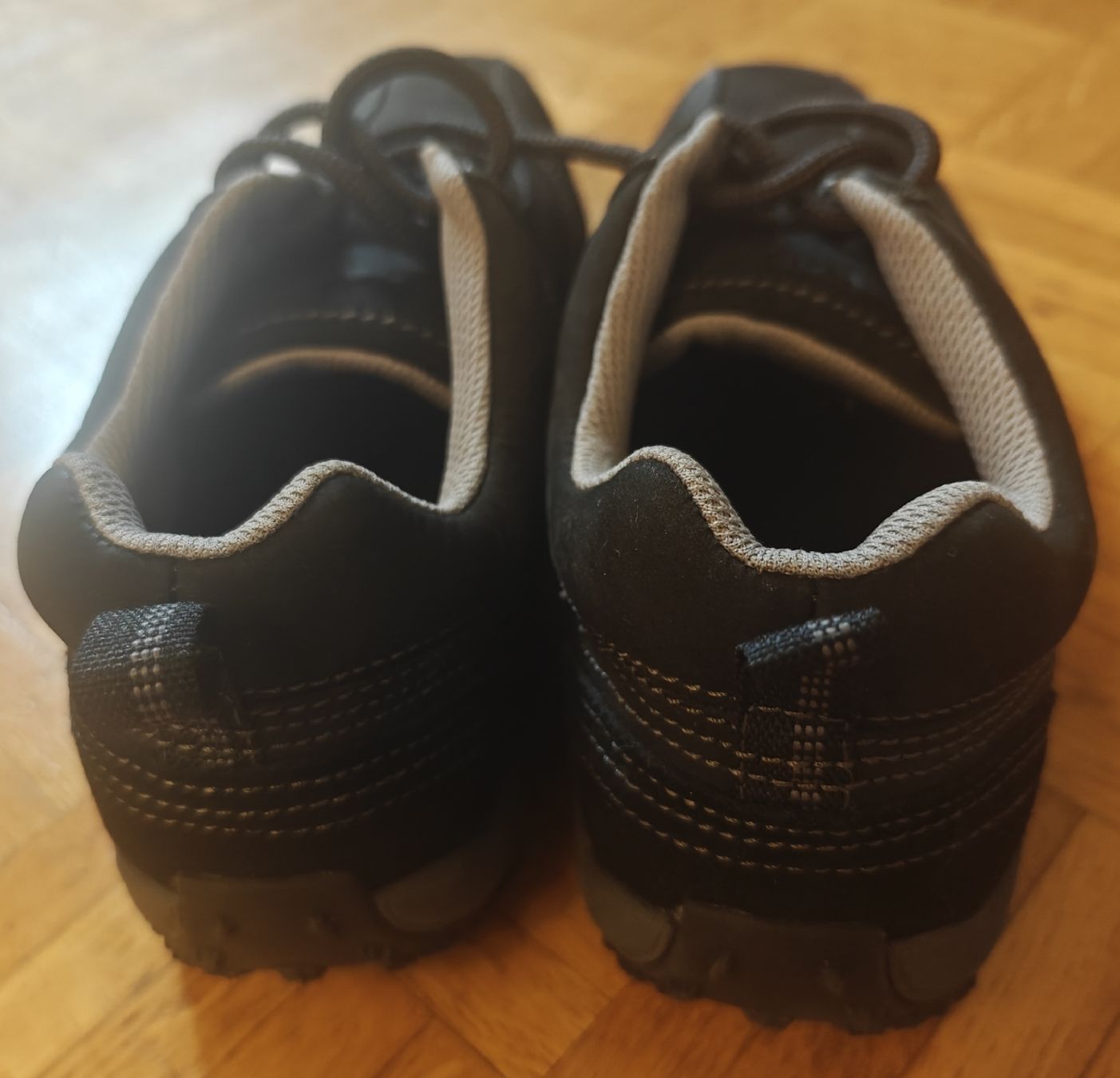 Caterpillar Chaussures hommes: Chaussures Caterpillar Utilize 43 – Neuf avec emballage d'origine à Bussigny par noa_v67w 1