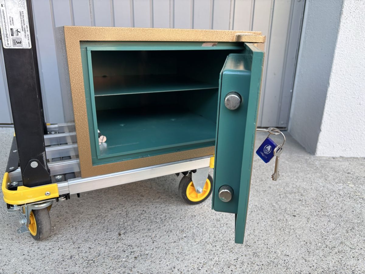 Tresor: Tresor Safe mit 2 Schlüsseln – Gebraucht aus Winterthur von sutti02 3
