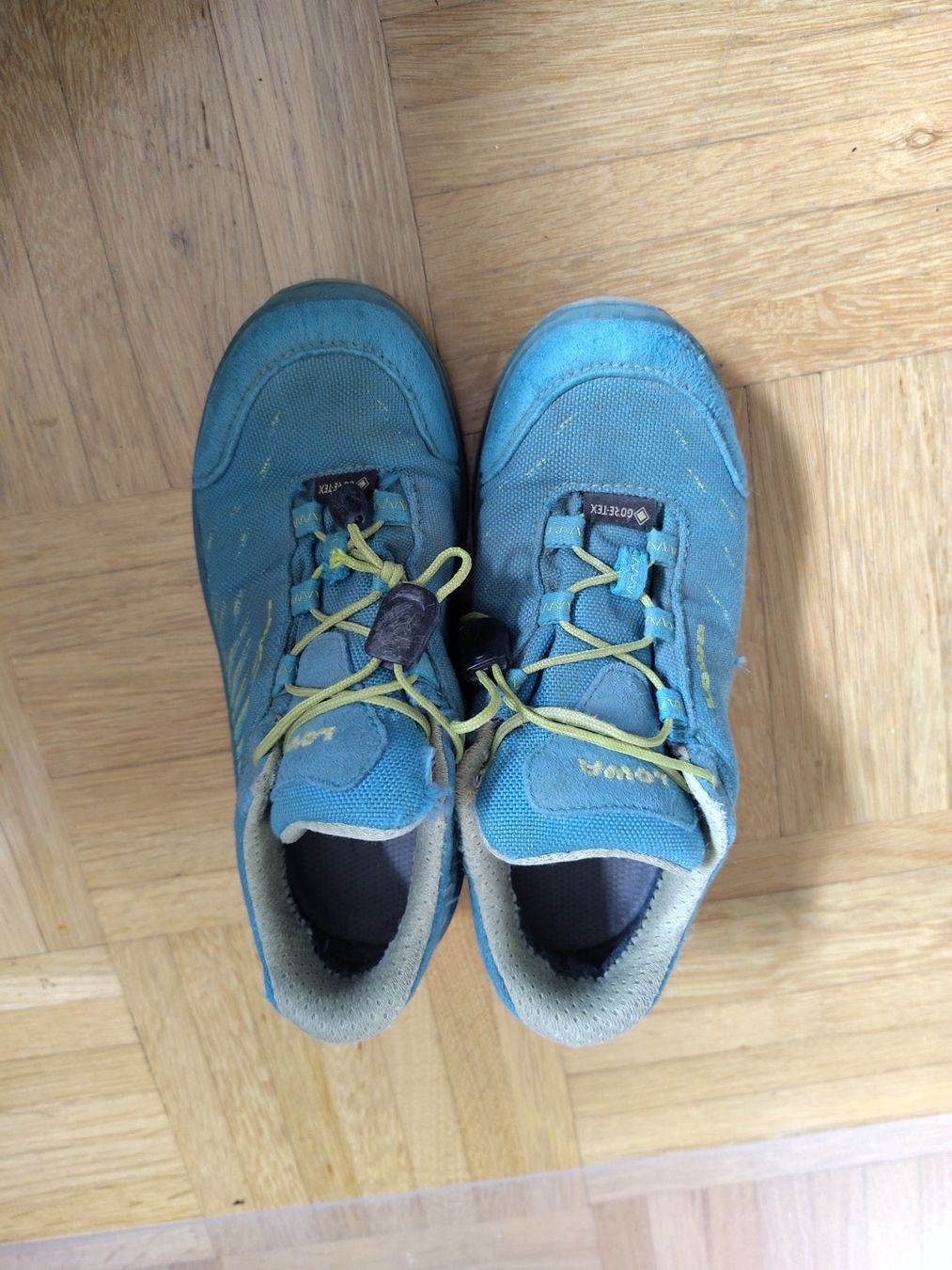 Lowa Schuhe für Jungen: Lowa Trekkingschuhe Grösse 30 – Gebraucht aus Jona von tschounaess