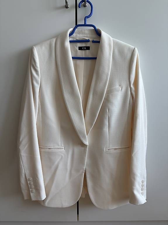 C&A Giacche: Weisser Blazer, C&A, Grösse 38 – Nuovo (secondo la descrizione) da Zürich venduto da Tamara066 1