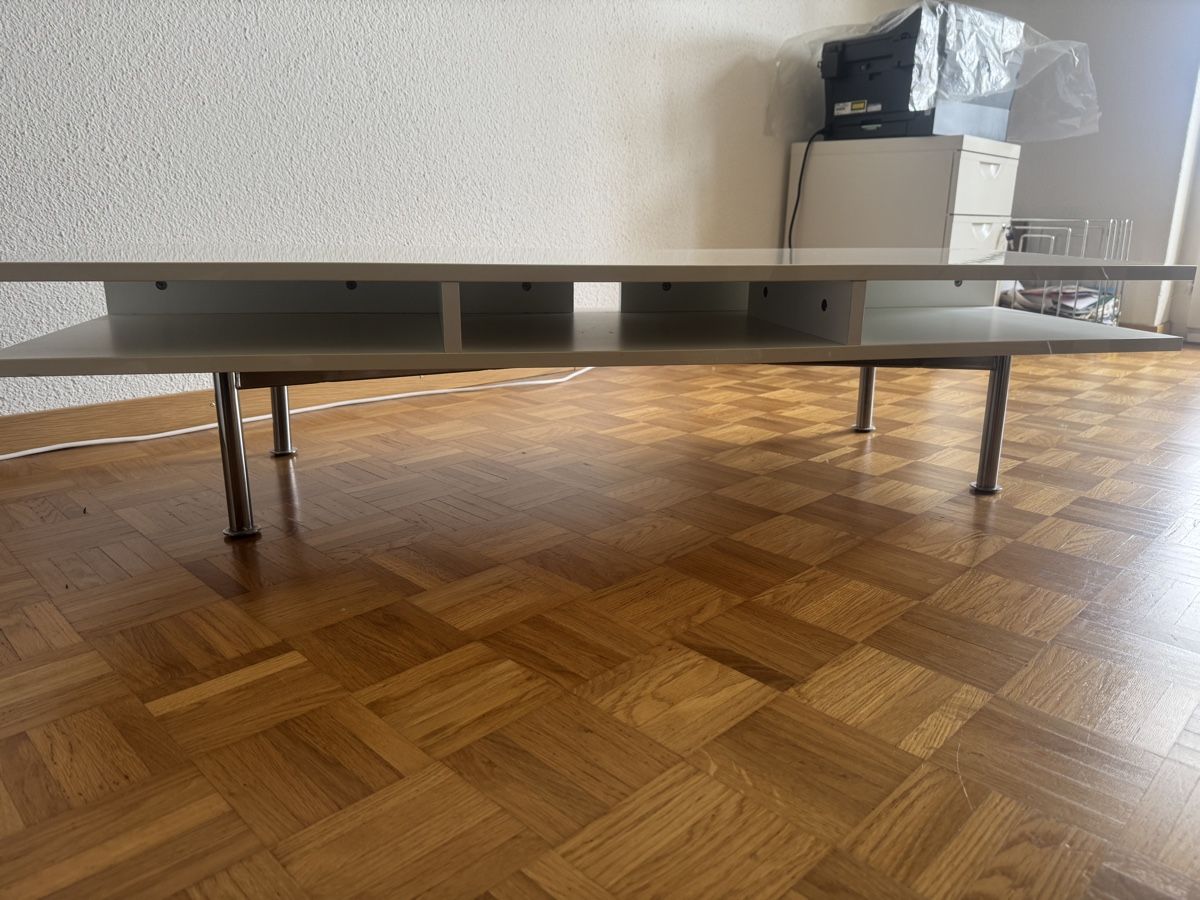 TV Möbel: TV Möbel – Gebraucht aus Staufen von Delenio 2