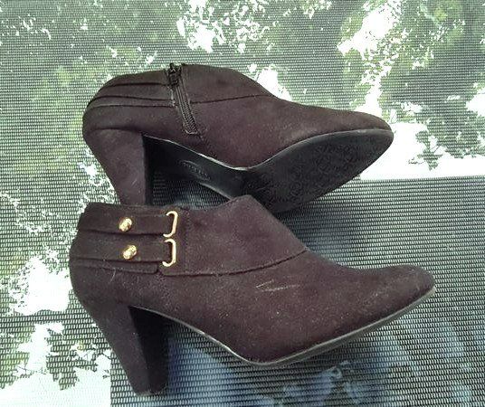 Graceland Damenschuhe: Schicke Stiefeletten in Schwarz, Grösse 39 – Gebraucht aus Wettingen von Mahariko