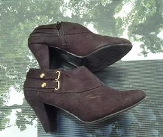Schicke Stiefeletten in Schwarz, Grösse 39