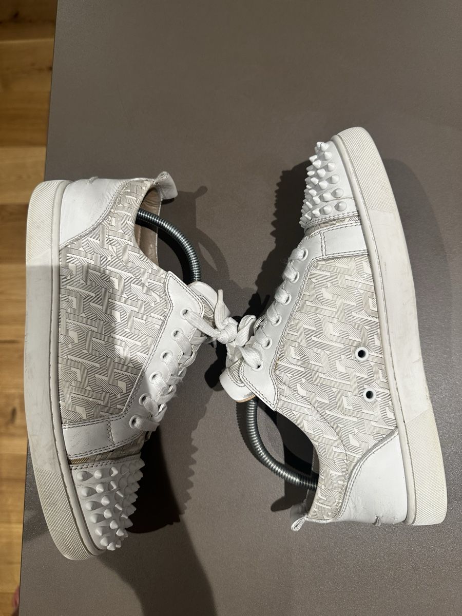 Christian Louboutin Herrenschuhe: Christian Louboutin Junior Spikes monogramm 42 – Gebraucht aus Kreuzlingen von 927572 2