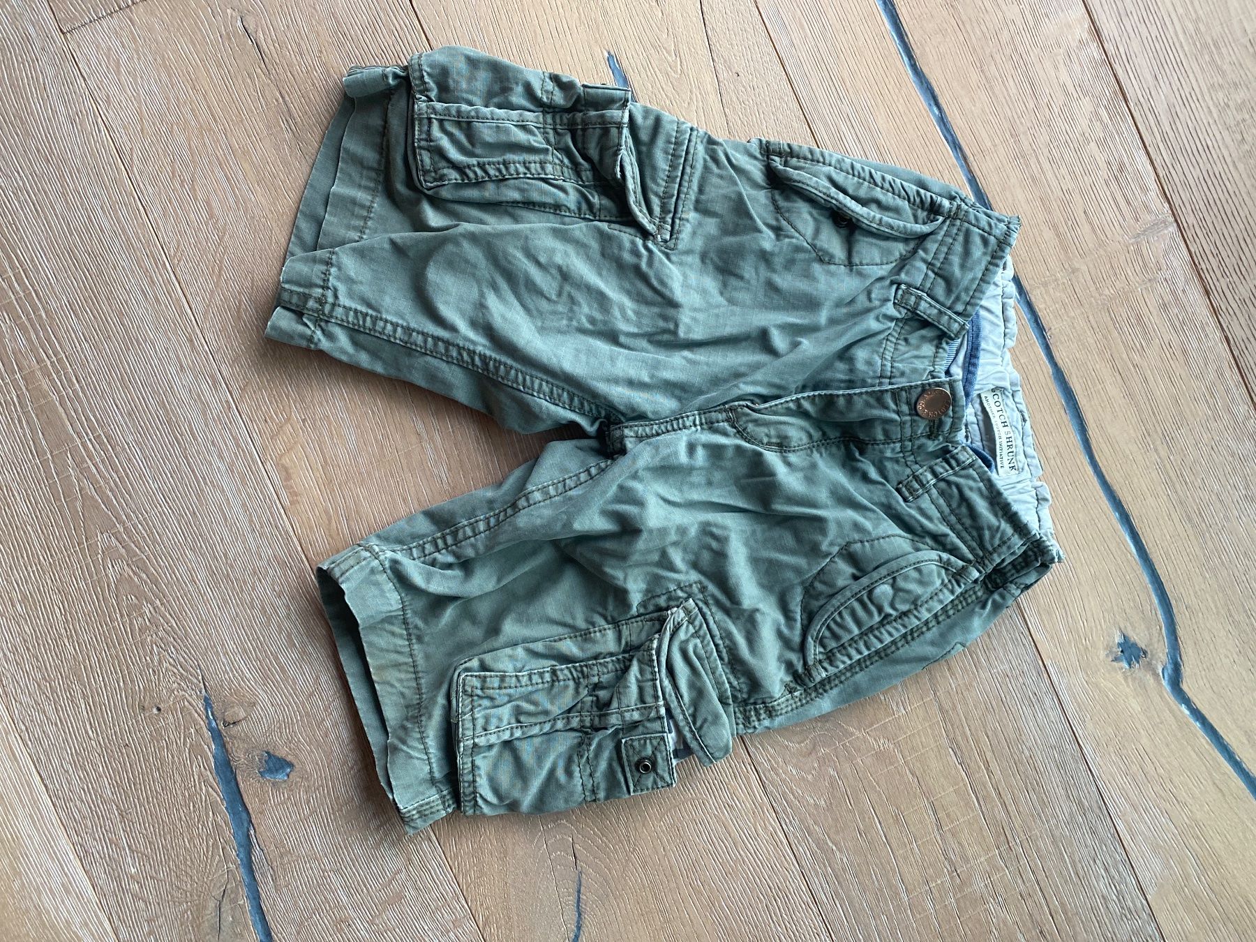 Hosen: Scotch Shrunk Cargo Shorts Gr. 8 – Gebraucht aus Himmelried von Dievole