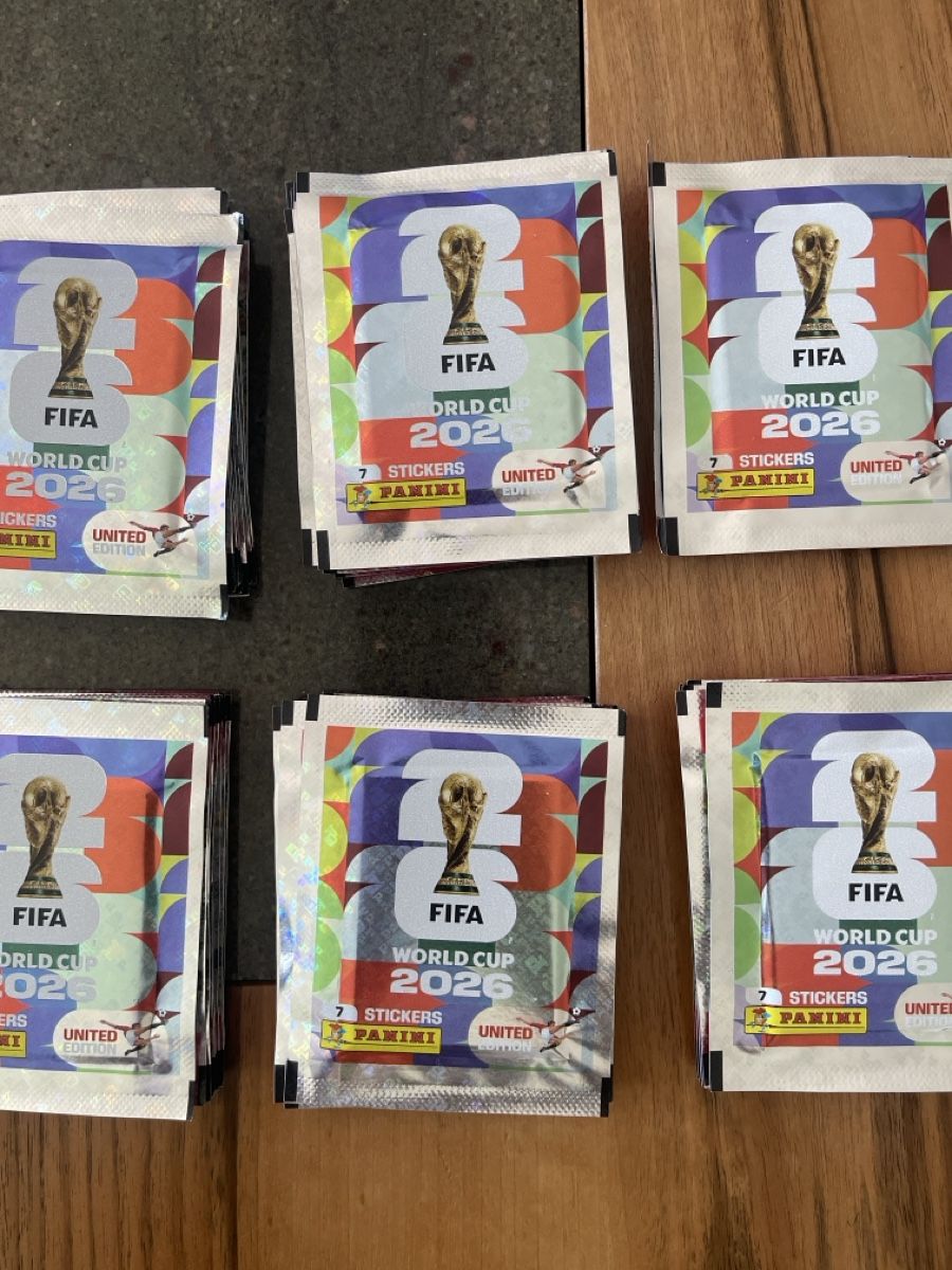 Panini Carte collezionabili: 55 ungeöffnete Panini Stickers – Nuovo e nell'imballaggio originale da Beckenried venduto da ciaran
