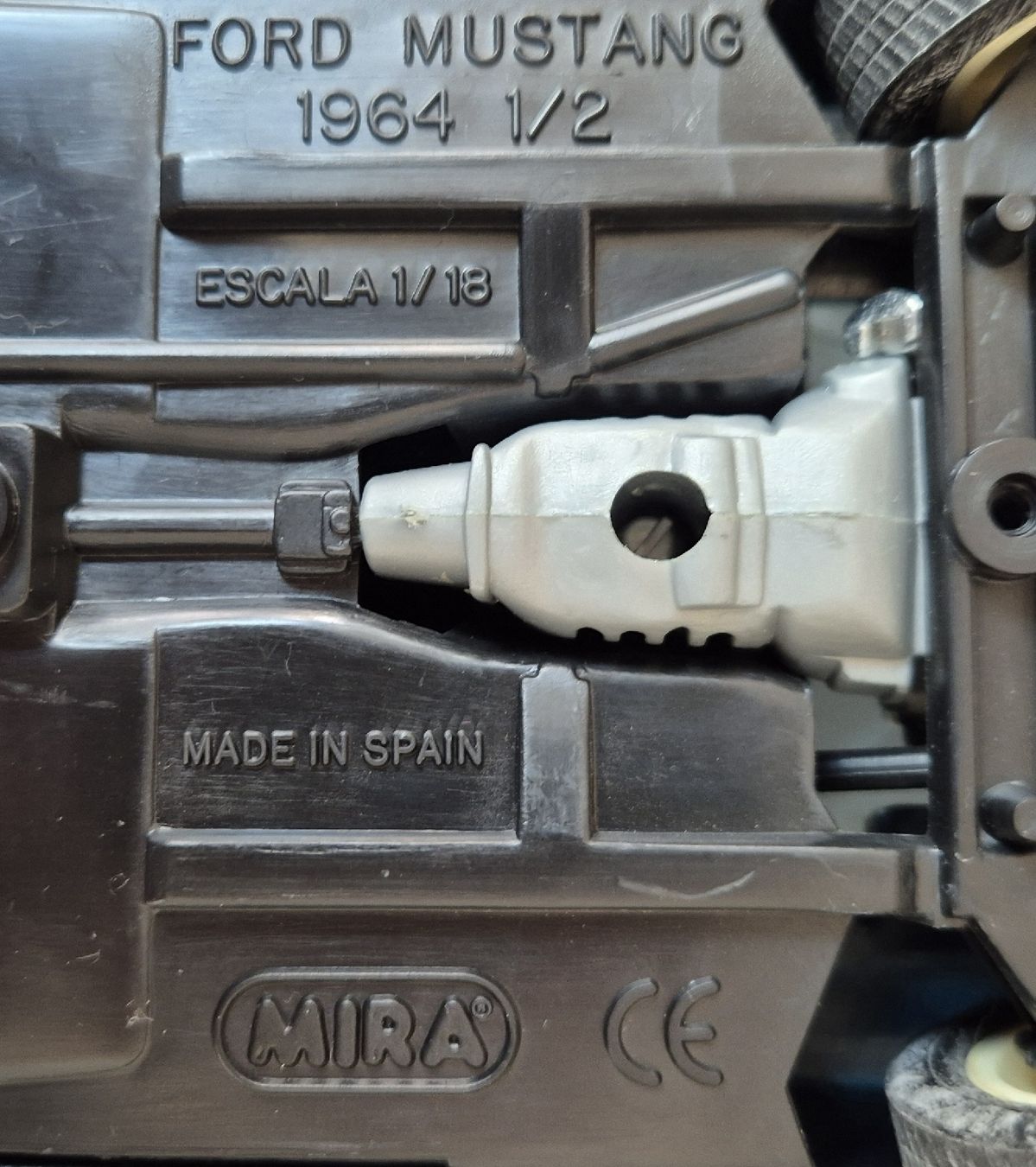Kit di modellismo & Modellini statici: Ford Mustang 1964   1/18 – Usato da Egerkingen venduto da grimmialp 3