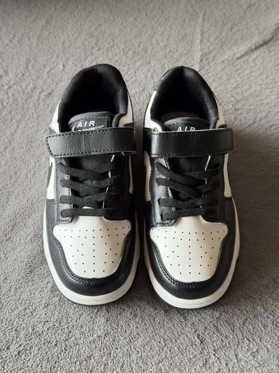 Scarpe per ragazzi: Baskets style urbain Noir et Blanc. Taille 32 – Nuovo (secondo la descrizione) da Montreux venduto da DMtop 1