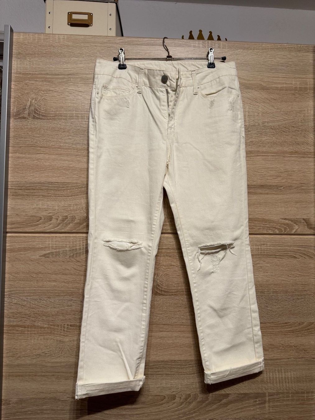 Mango Jeans: Jeans blanc droit – Usato da Montreux venduto da Izapechee