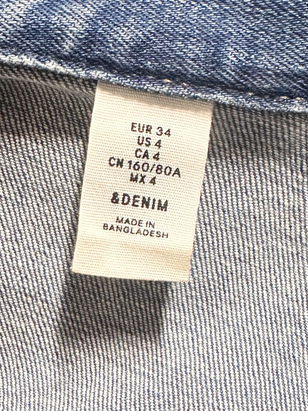 H&M Jacken: TOP - Gr 34/XS Jeansjacke blau – Gebraucht aus Rickenbach b. Wil von sunneschii_ 4