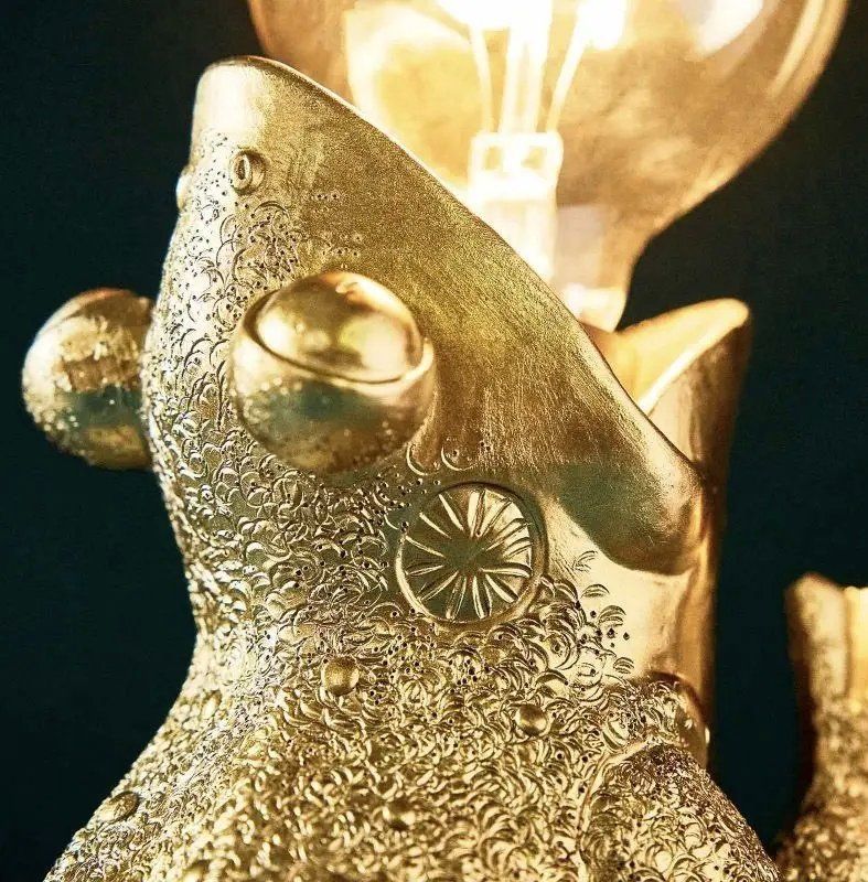 Lampen: Frosch Lampe Gold – Neu und originalverpackt aus Schaffhausen von AtelierPudesco 5