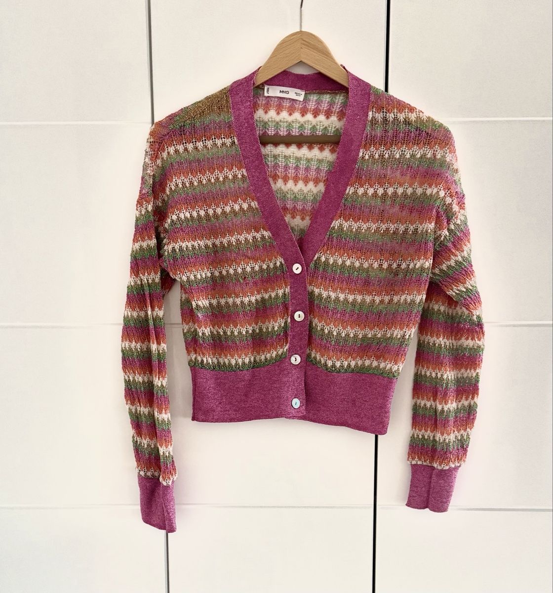Mango Pullover & Sweatshirts: Strickjacke MNG Grösse M  – Gebraucht aus Elsau von isidobrany09