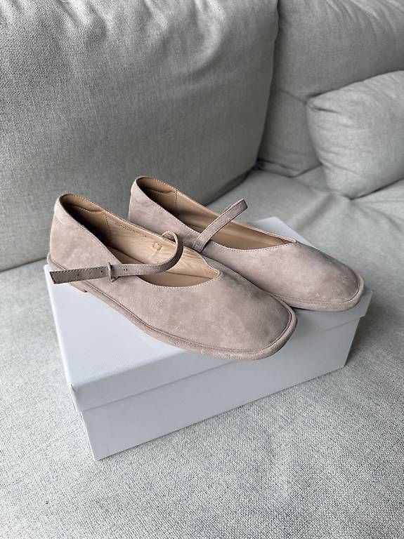 Scarpe da donna: Ballerinas aus Wildleder – Usato da Zürich venduto da YanaZam 2