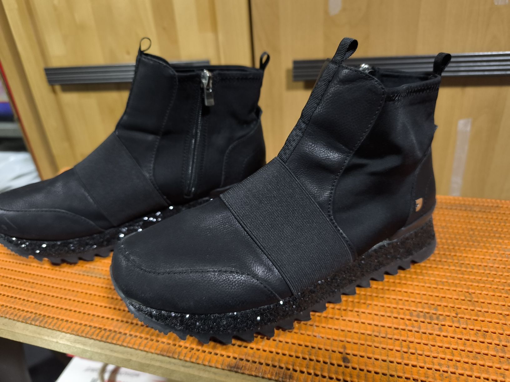 Scarpe da donna: Stivaletti donna  n 40 – Usato da Stabio venduto da anes71 1