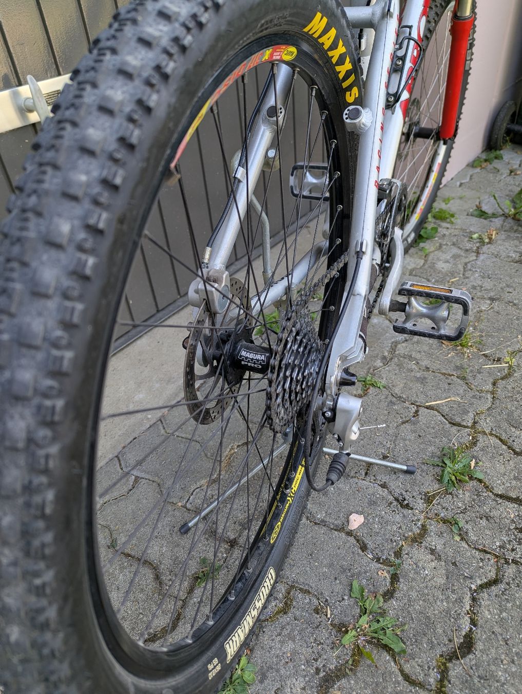 Velos: Mountainbike Hardtail Arrow Arrowhead Red Racing – Gebraucht aus Seuzach von simon.zogg 3