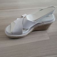 Calvin Klein Sandalen Keilabsatz weiss Groesse 39 neu