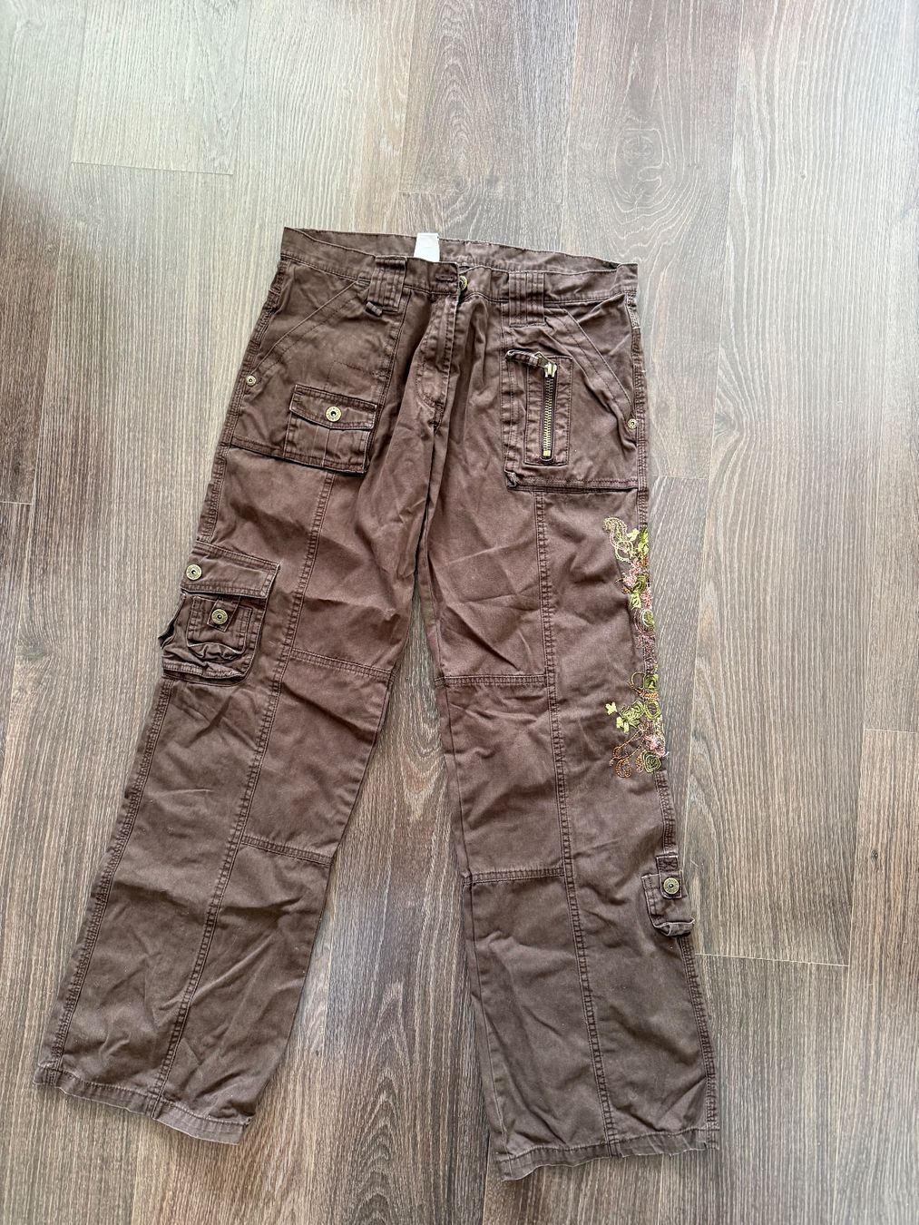 Pantaloni: Pantalon 170-176 – Usato da chermignon venduto da pioupioumf